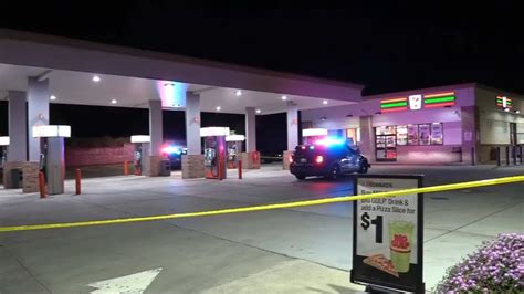 Man shot to death in Antioch convenience store parking lot